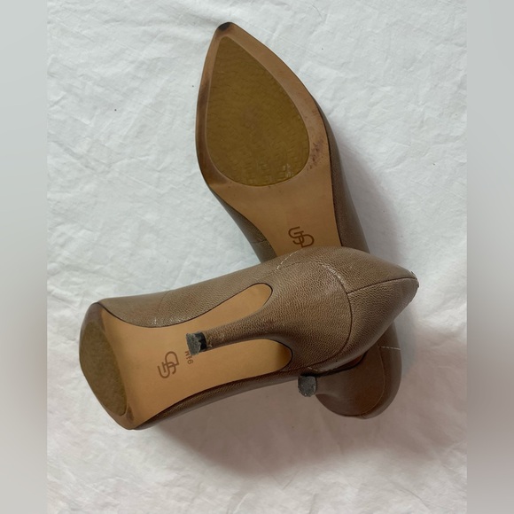 Joan & David Taupe Leather Pumps - Picture 6 of 10